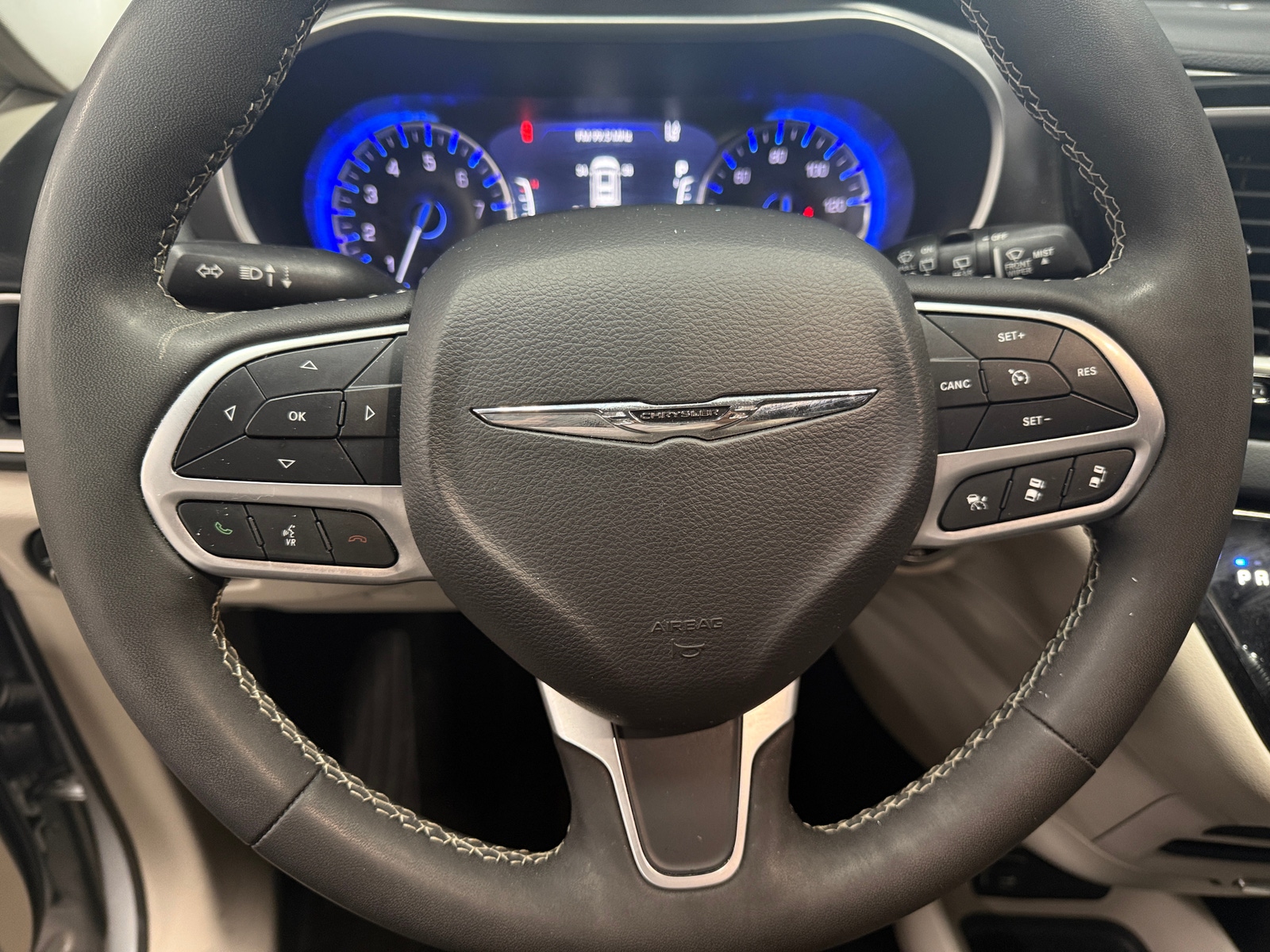 Thumbnail: 2024 Chrysler Pacifica - 4