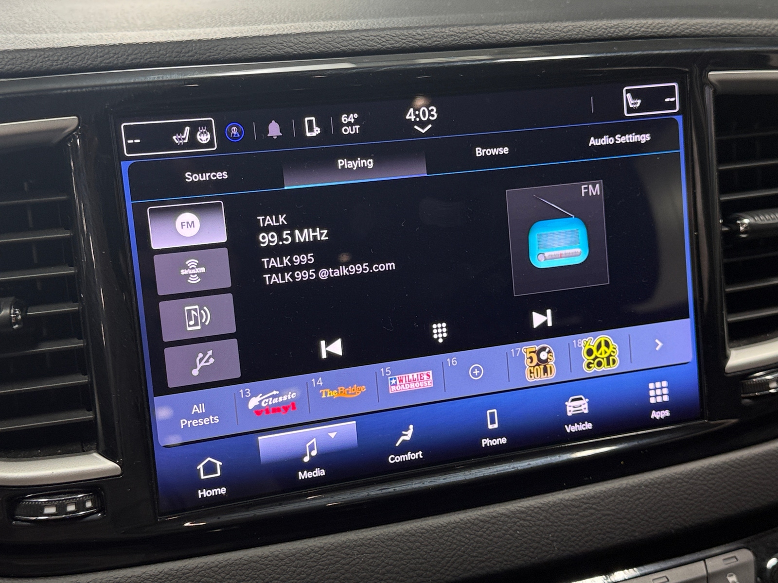 Thumbnail: 2024 Chrysler Pacifica - 3