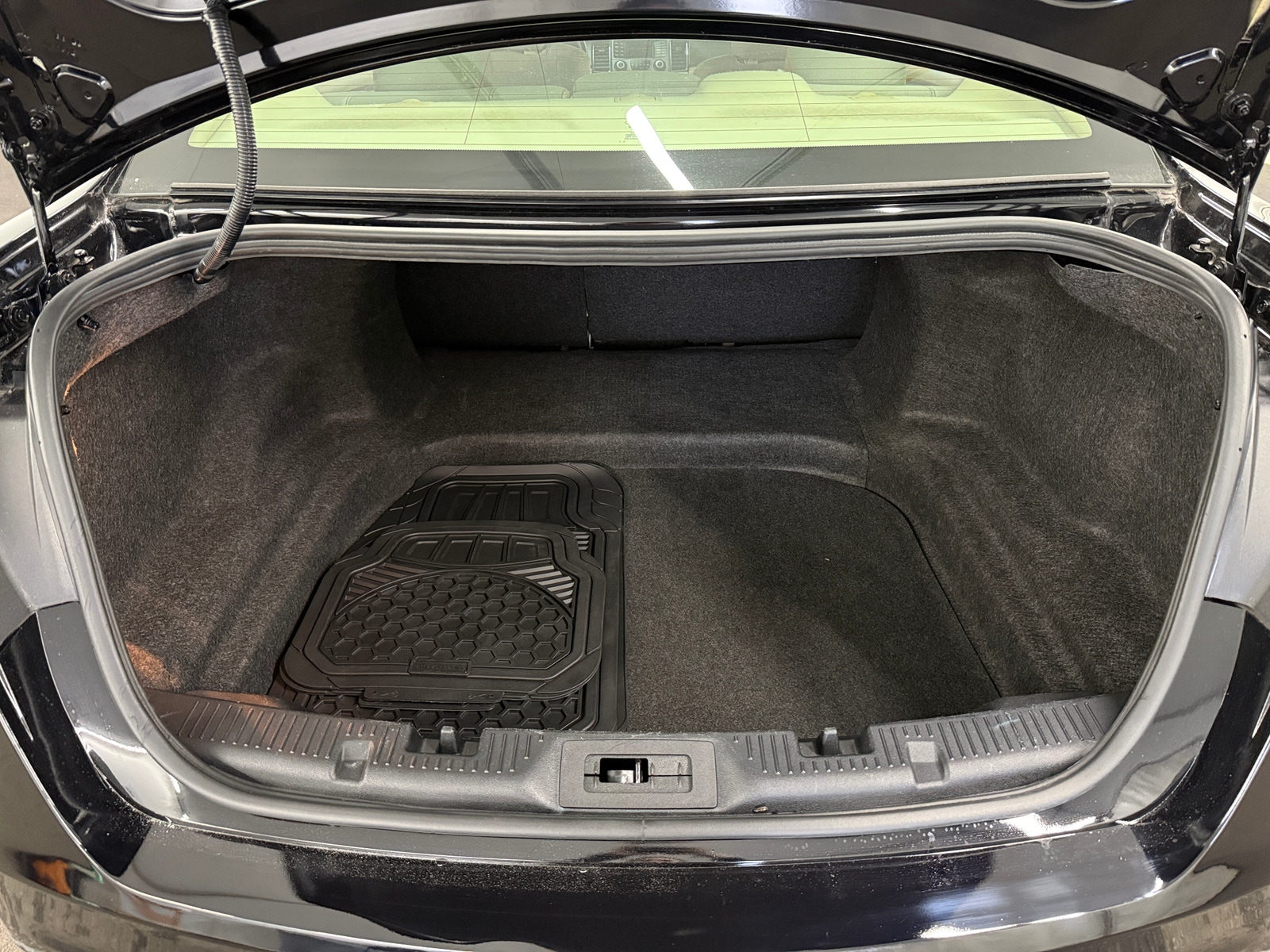 Thumbnail: 2018 Ford Taurus - 7