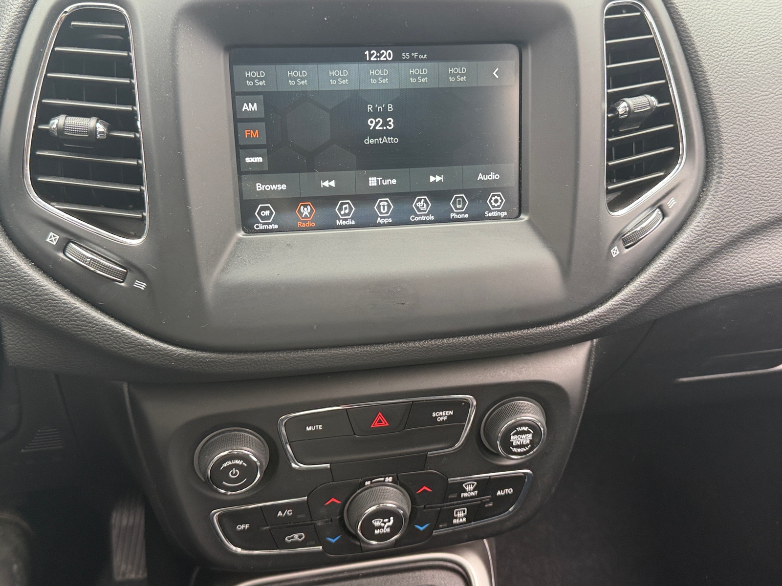 Thumbnail: 2020 Jeep Compass - 4