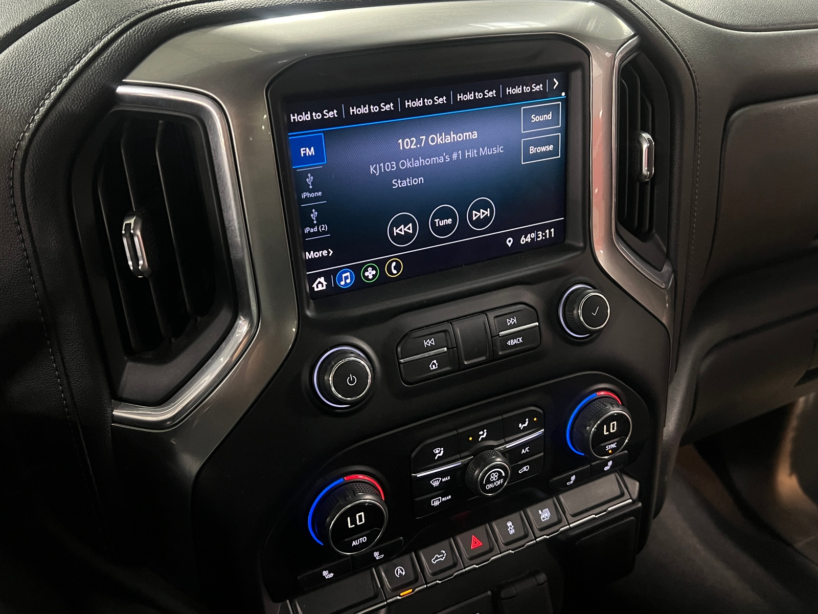 Thumbnail: 2019 Chevrolet Silverado 1500 - 4