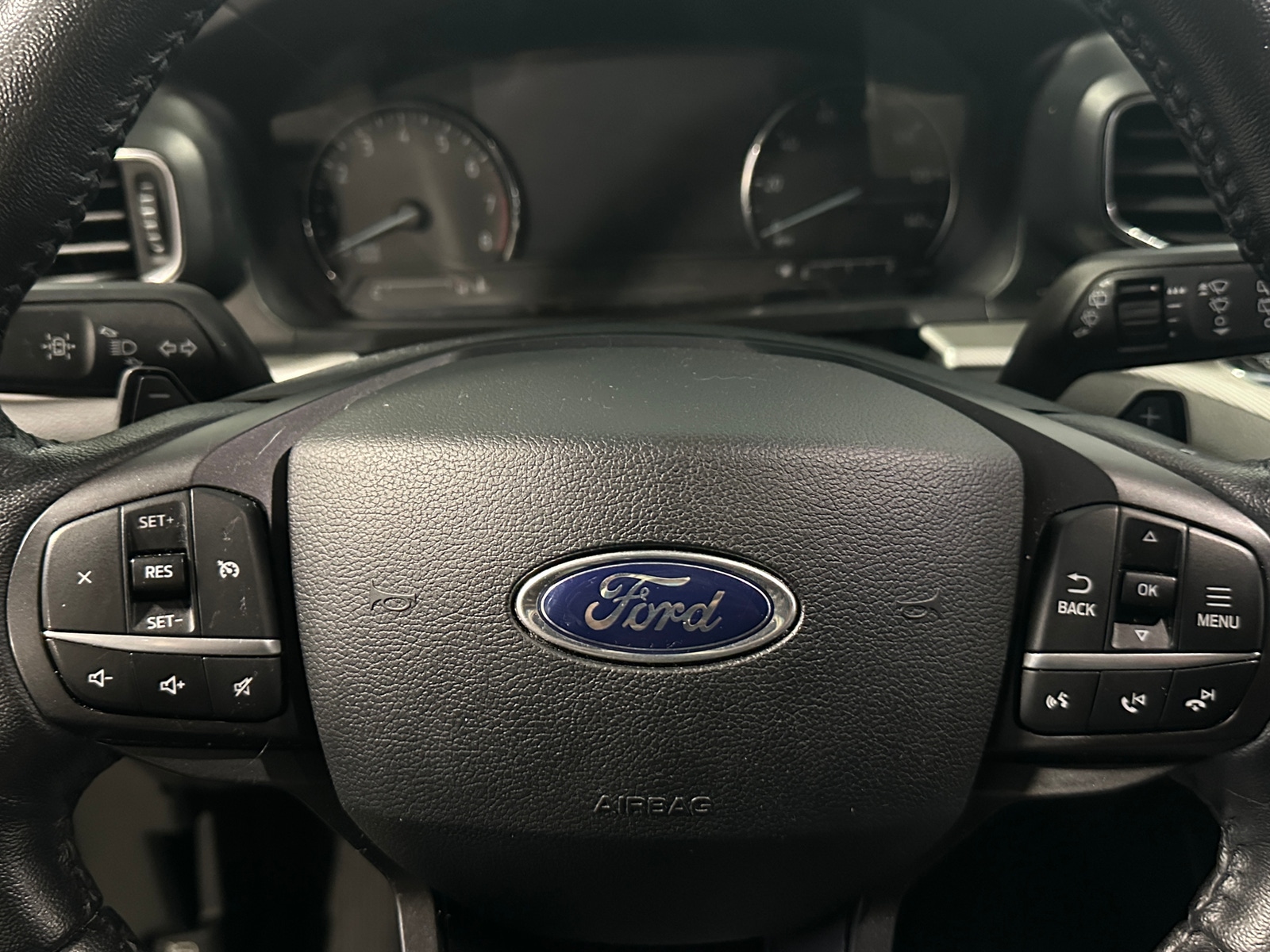 Thumbnail: 2020 Ford Explorer - 5