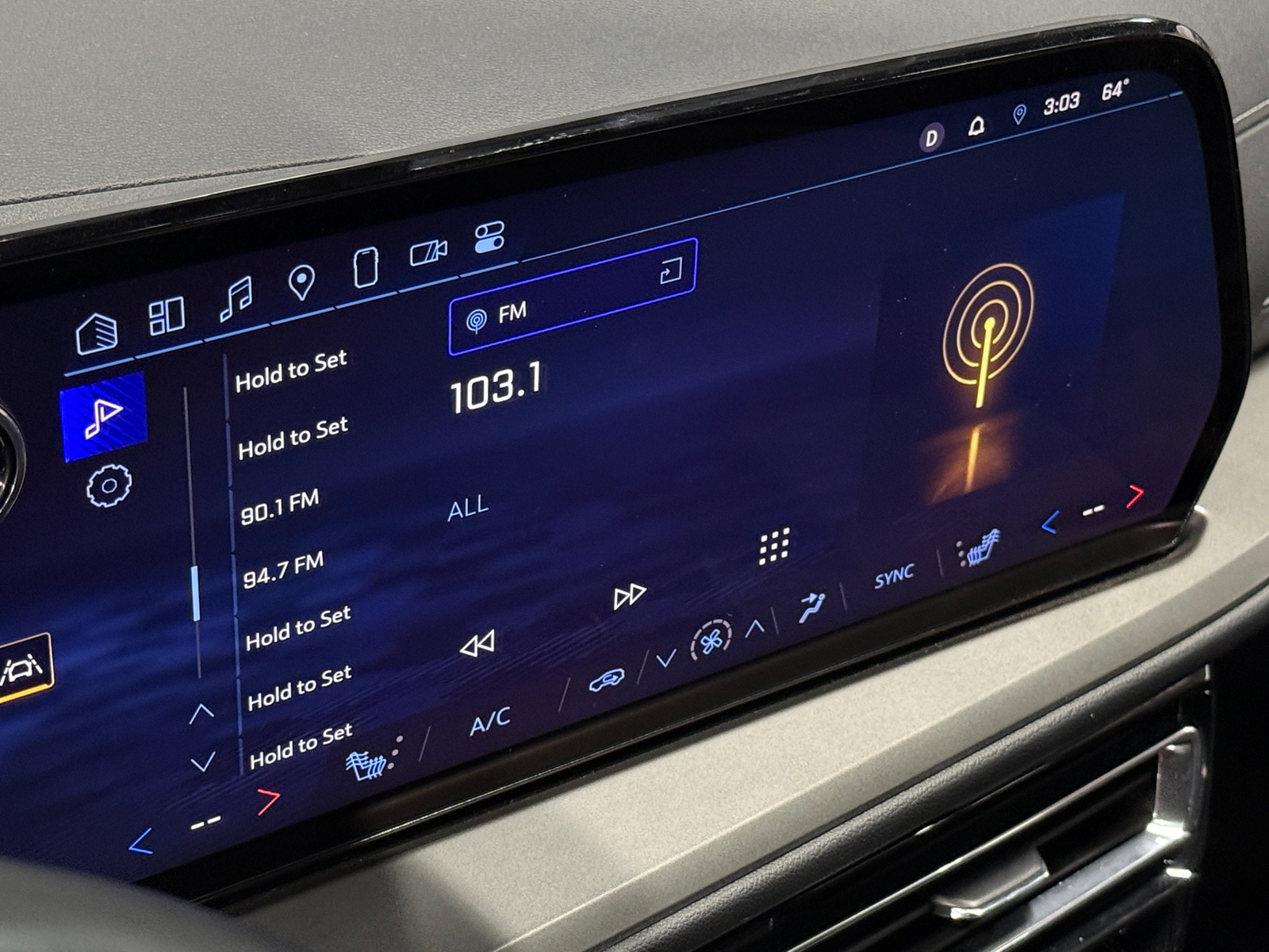 Thumbnail: 2024 Chevrolet Traverse - 4