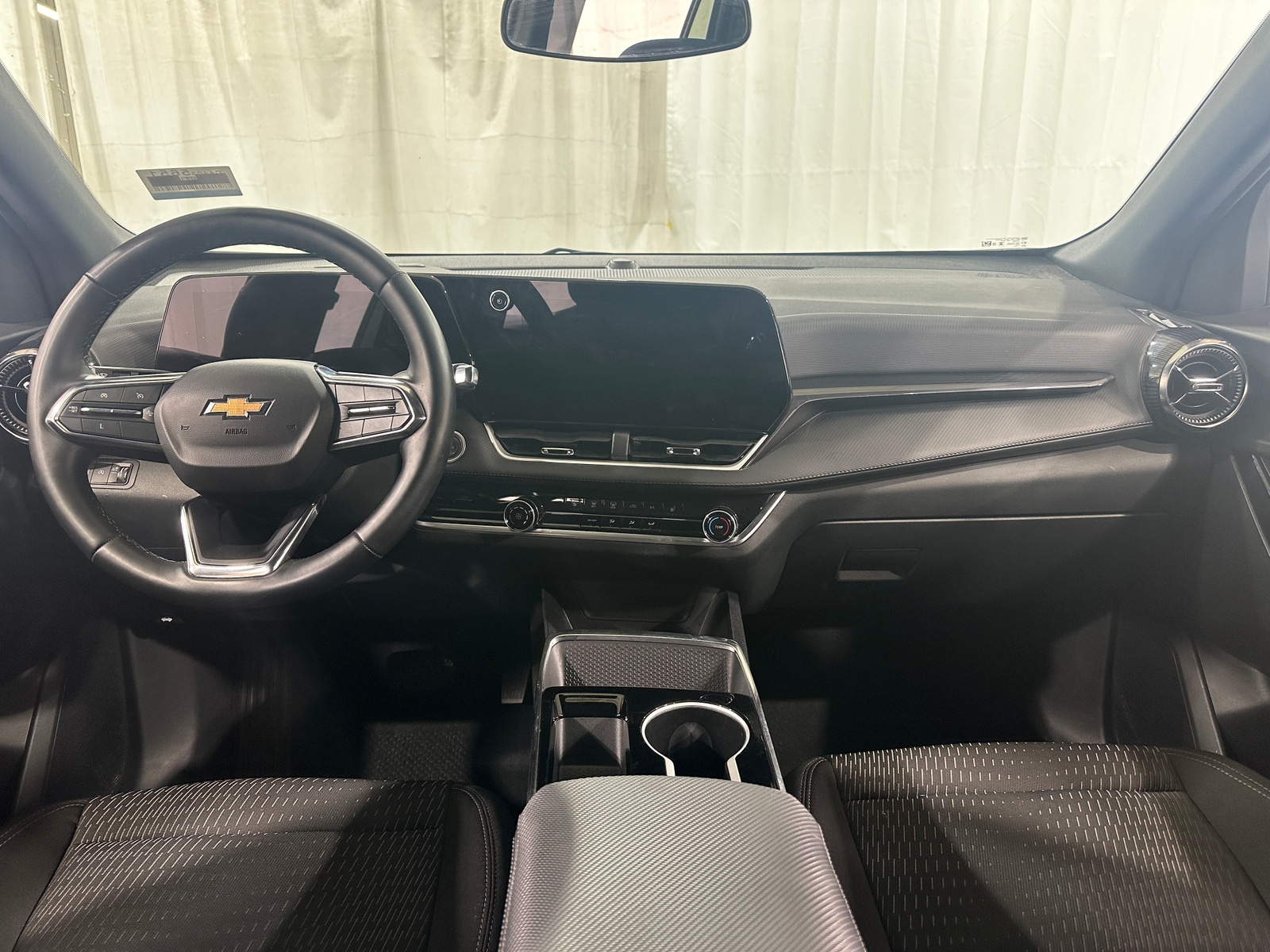 Thumbnail: 2025 Chevrolet Equinox - 3