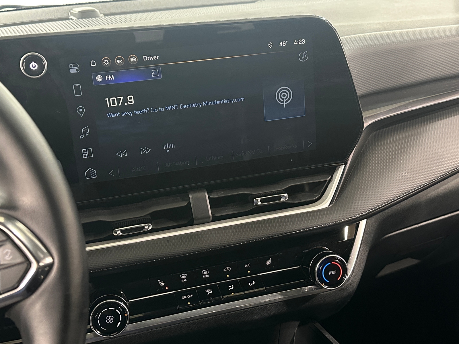 Thumbnail: 2025 Chevrolet Equinox - 4