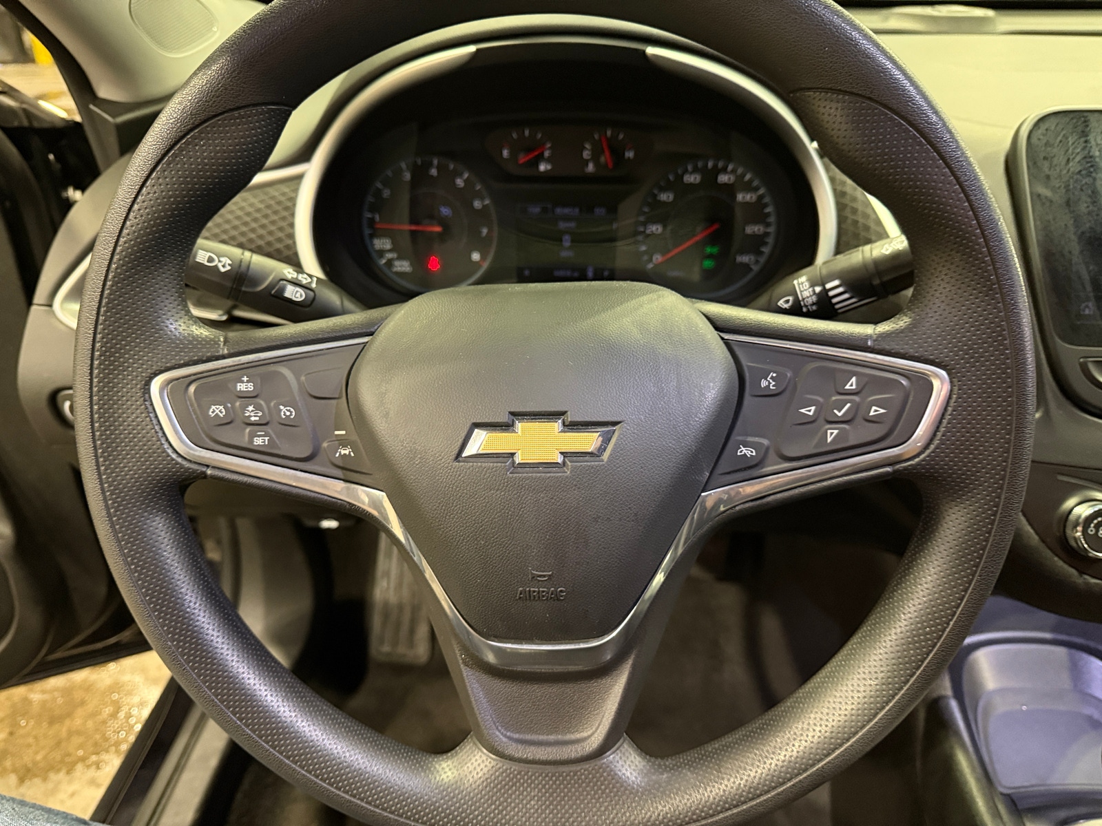 Thumbnail: 2023 Chevrolet Malibu - 5