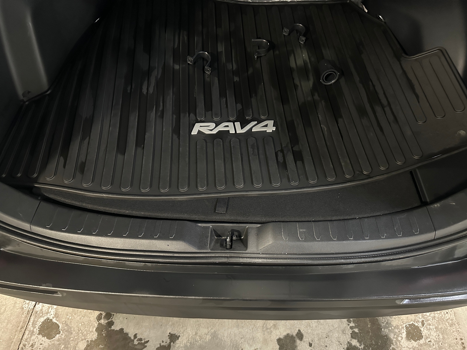 Thumbnail: 2024 Toyota RAV4 - 7