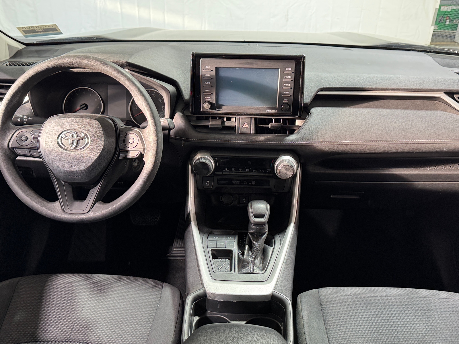 Thumbnail: 2021 Toyota RAV4 - 3