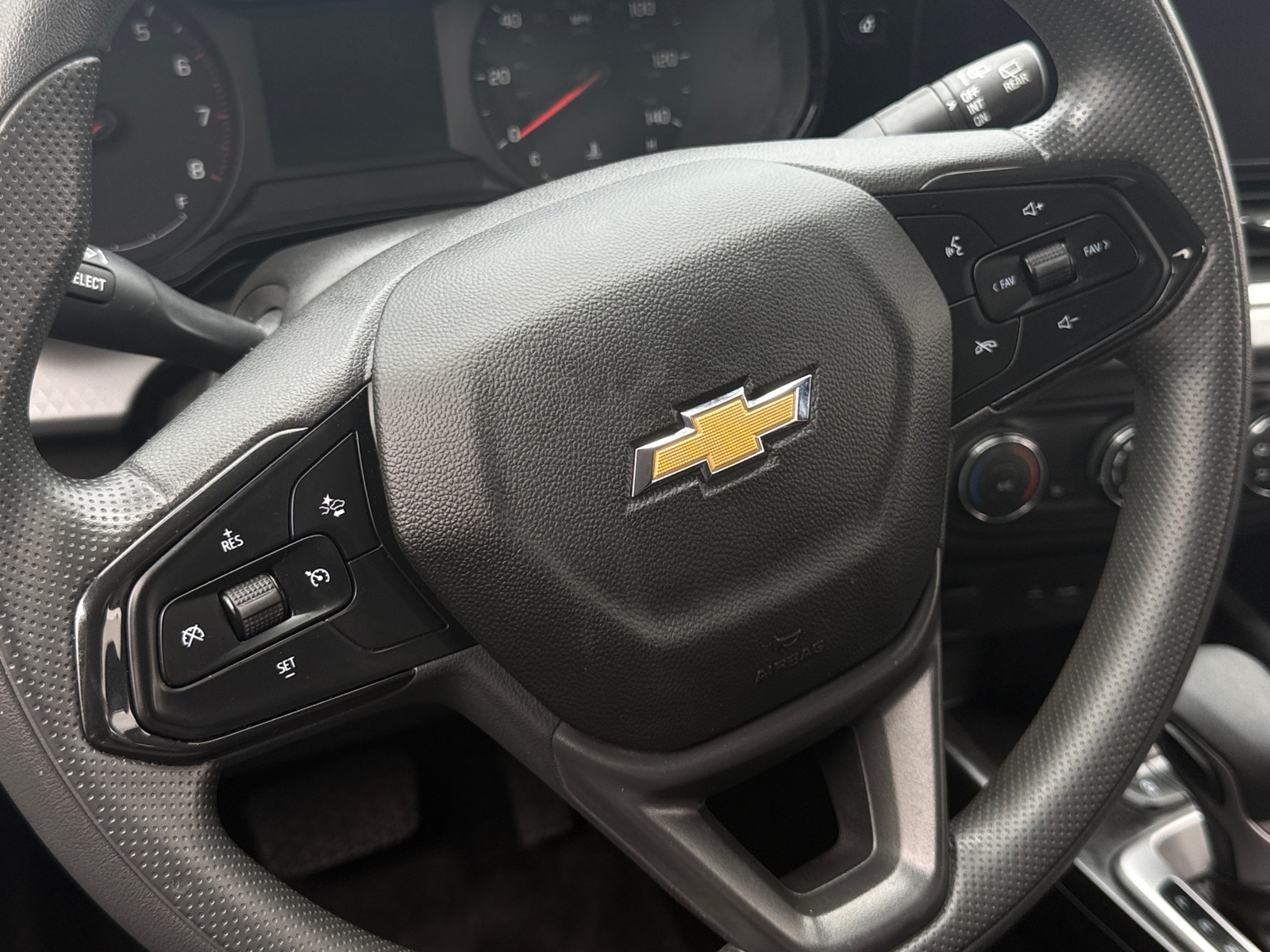 Thumbnail: 2024 Chevrolet Trax - 5