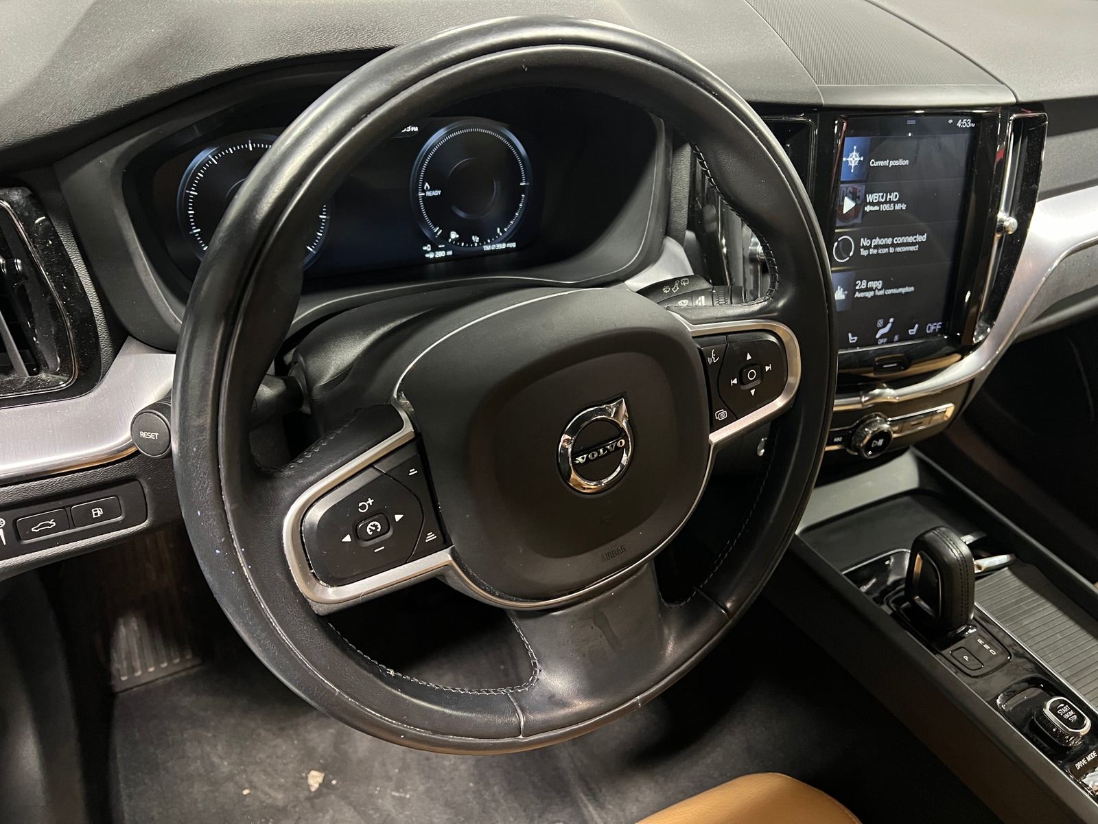 Thumbnail: 2020 Volvo XC60 - 5