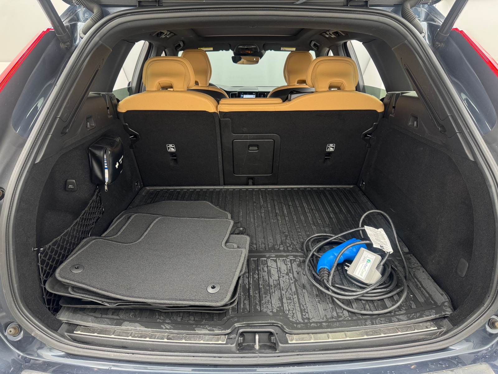 Thumbnail: 2020 Volvo XC60 - 7