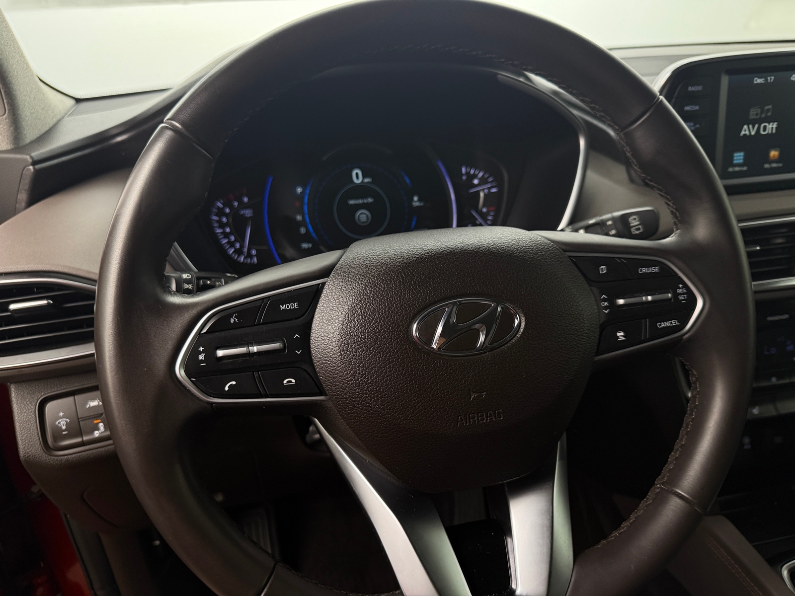 Thumbnail: 2020 Hyundai Santa Fe - 4