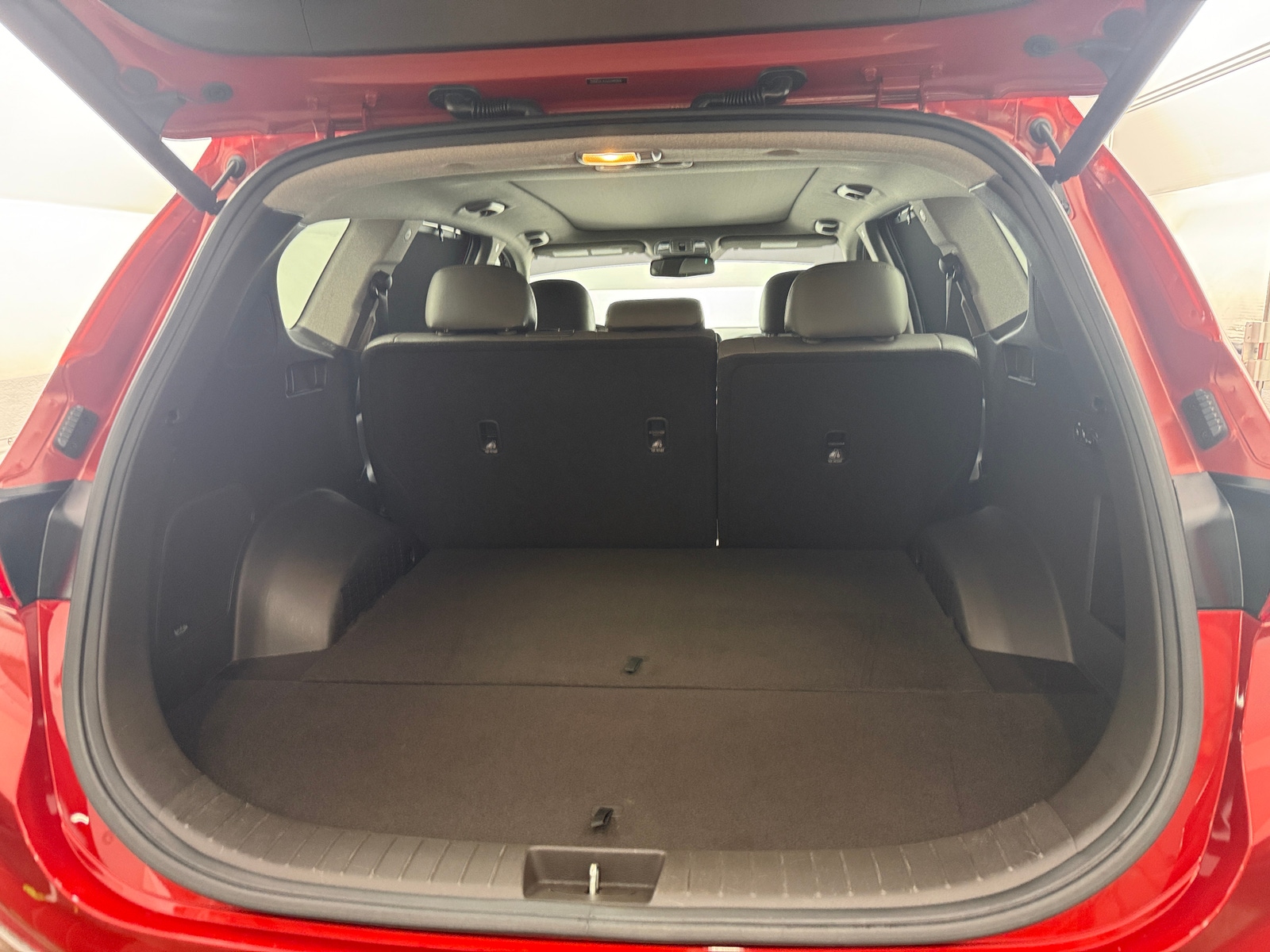 Thumbnail: 2020 Hyundai Santa Fe - 6