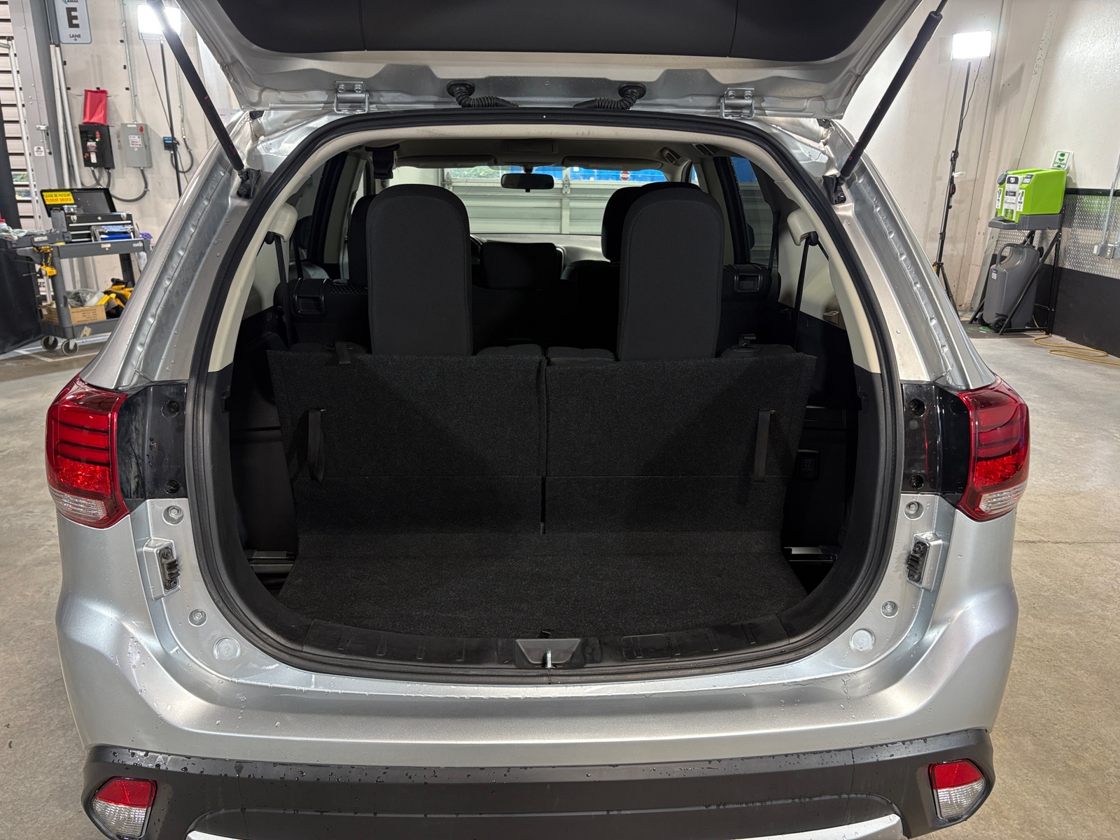 Thumbnail: 2018 Mitsubishi Outlander - 7