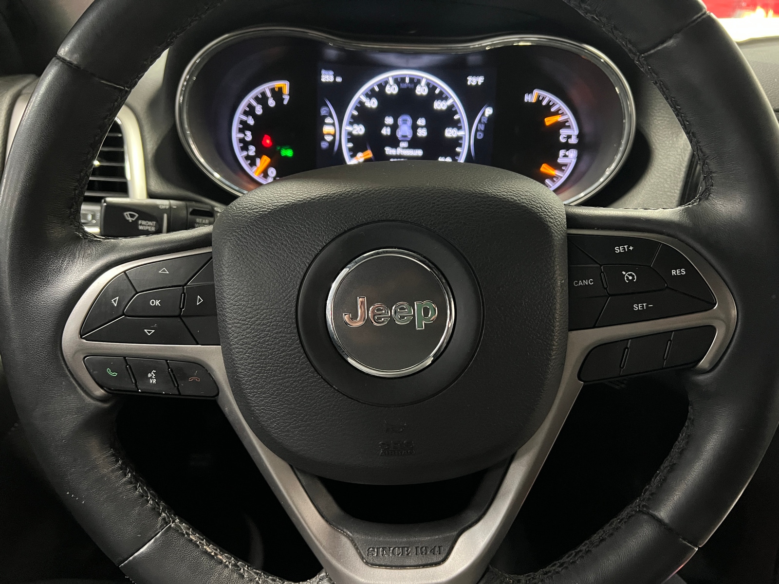 Thumbnail: 2019 Jeep Grand Cherokee - 4
