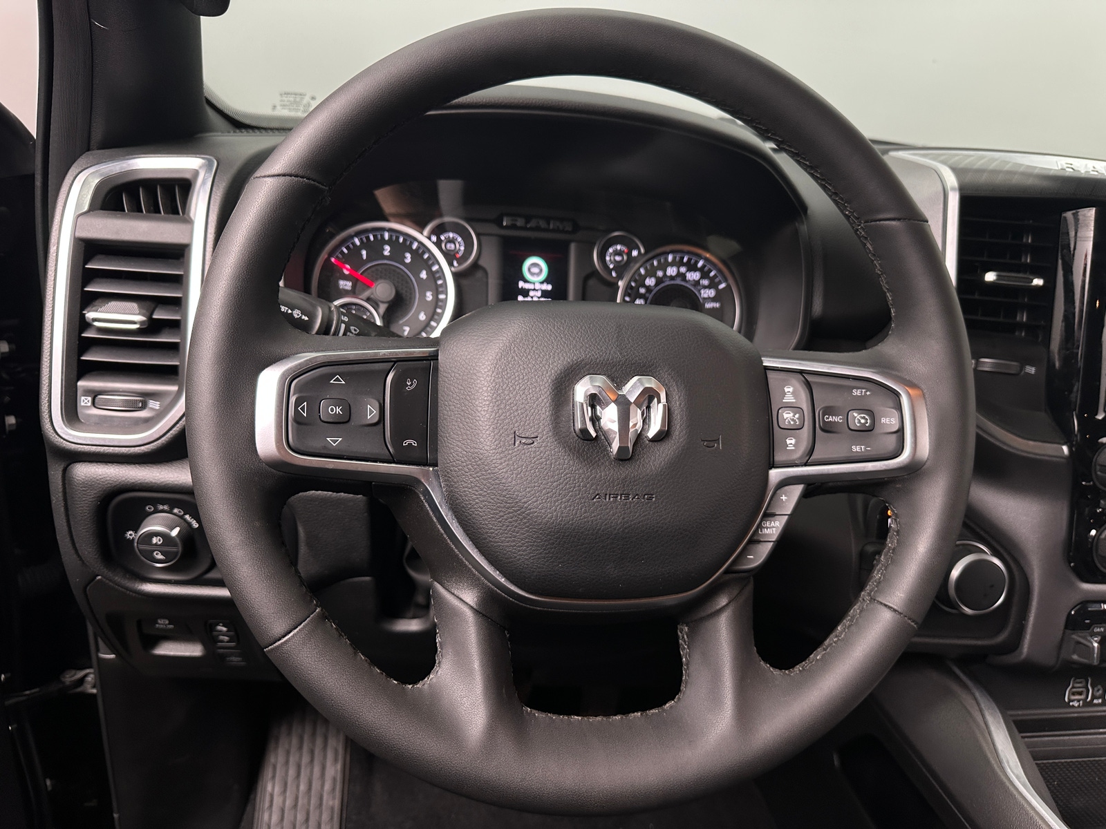 Thumbnail: 2025 RAM 1500 - 5