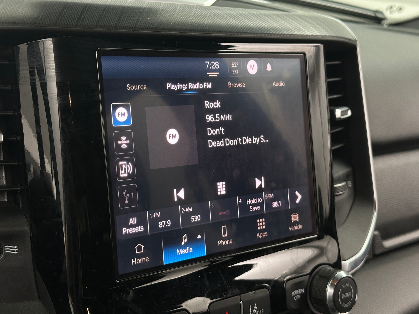 Thumbnail: 2025 RAM 1500 - 4