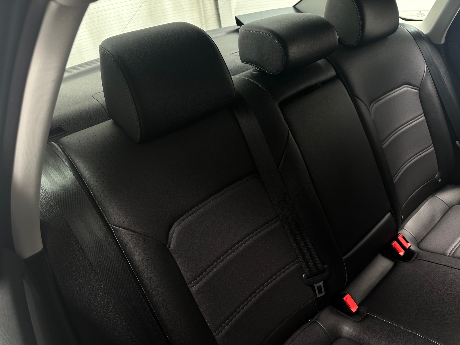 Thumbnail: 2022 Volkswagen Passat - 5