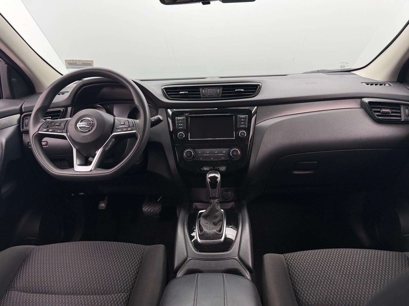 Thumbnail: 2020 Nissan Rogue Sport - 3