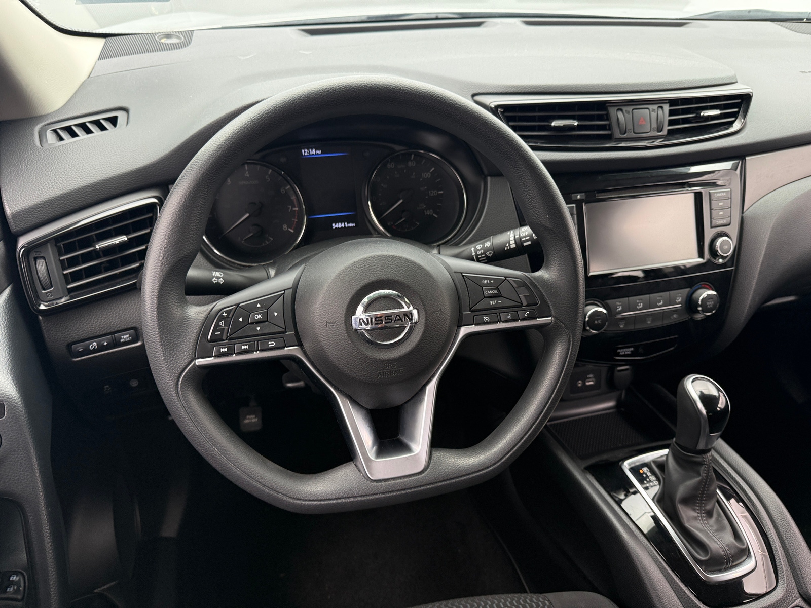 Thumbnail: 2020 Nissan Rogue Sport - 5