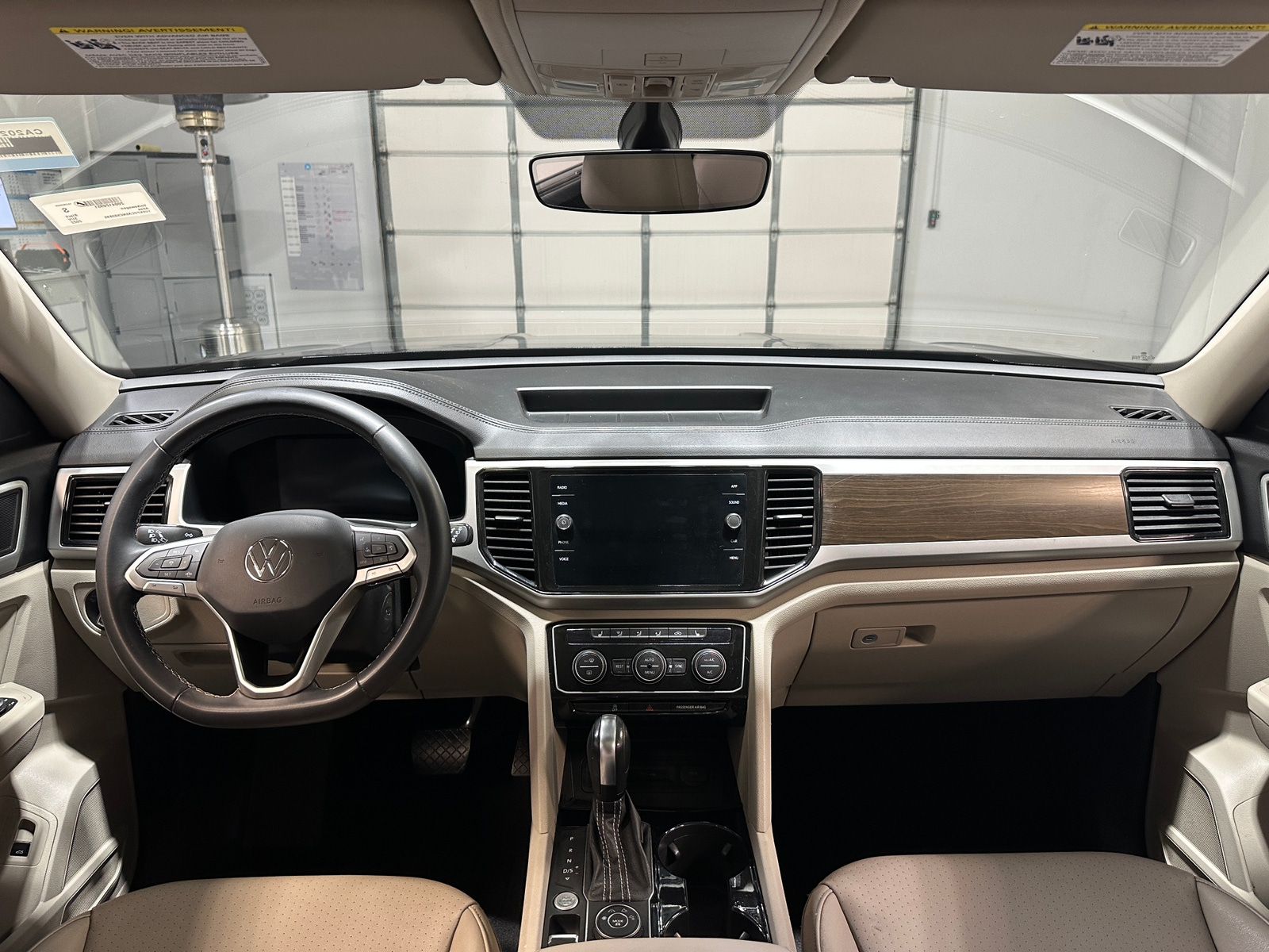 Thumbnail: 2022 Volkswagen Atlas - 2