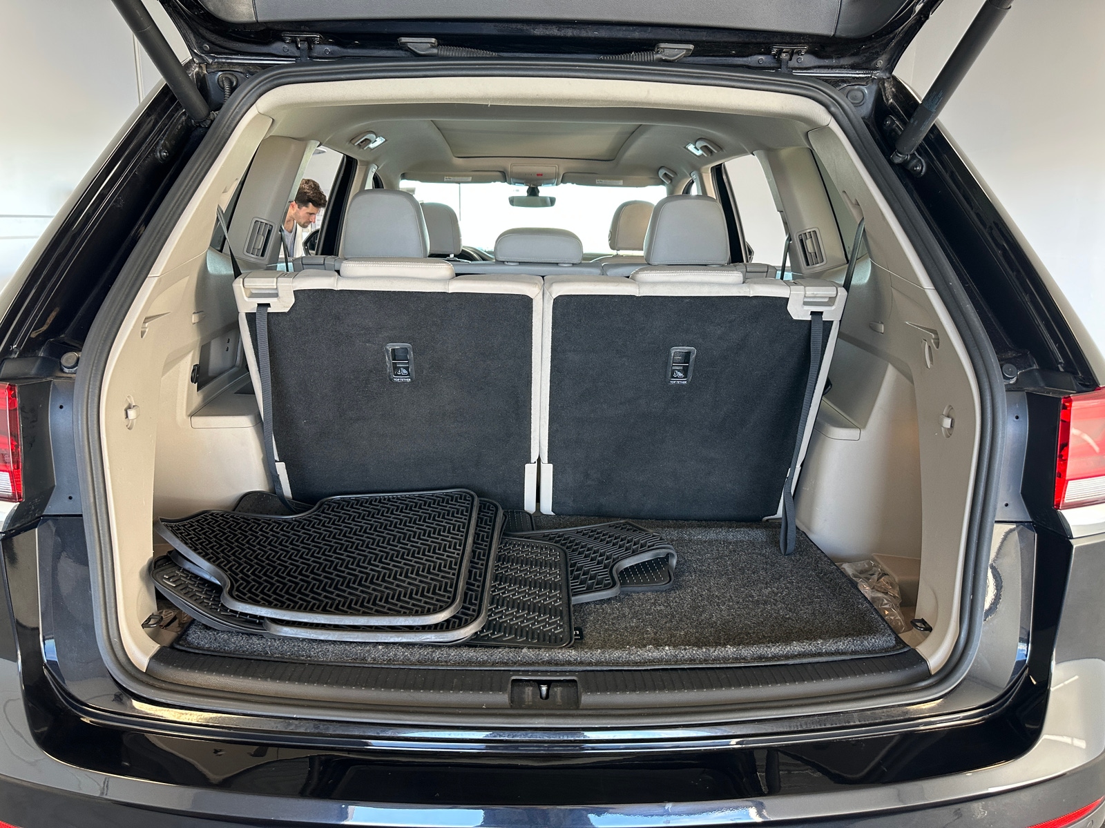 Thumbnail: 2022 Volkswagen Atlas - 6