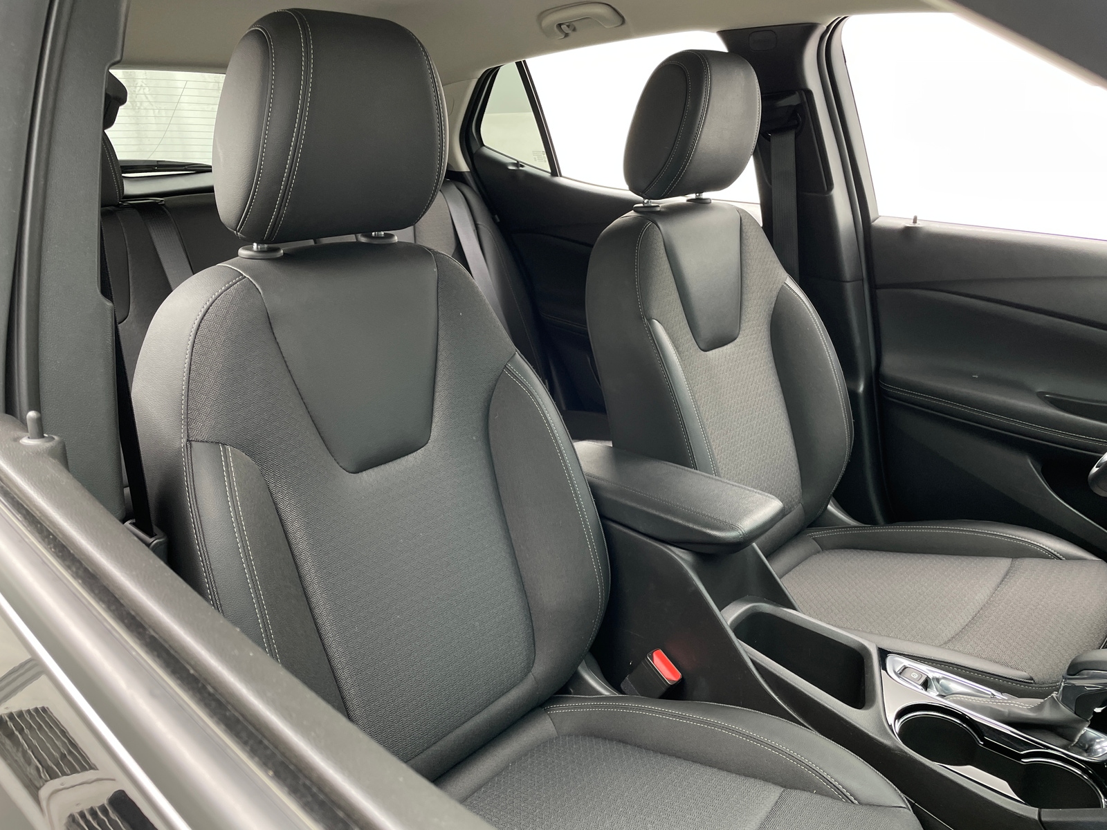 Thumbnail: 2025 Buick Encore GX - 2