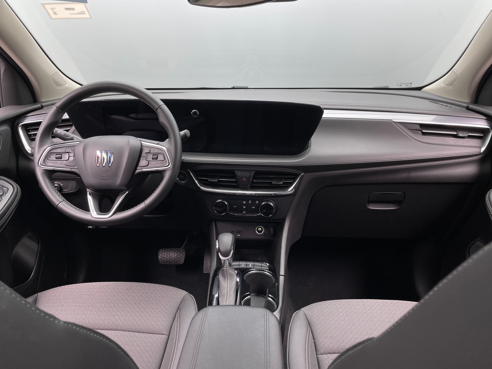 Thumbnail: 2025 Buick Encore GX - 3