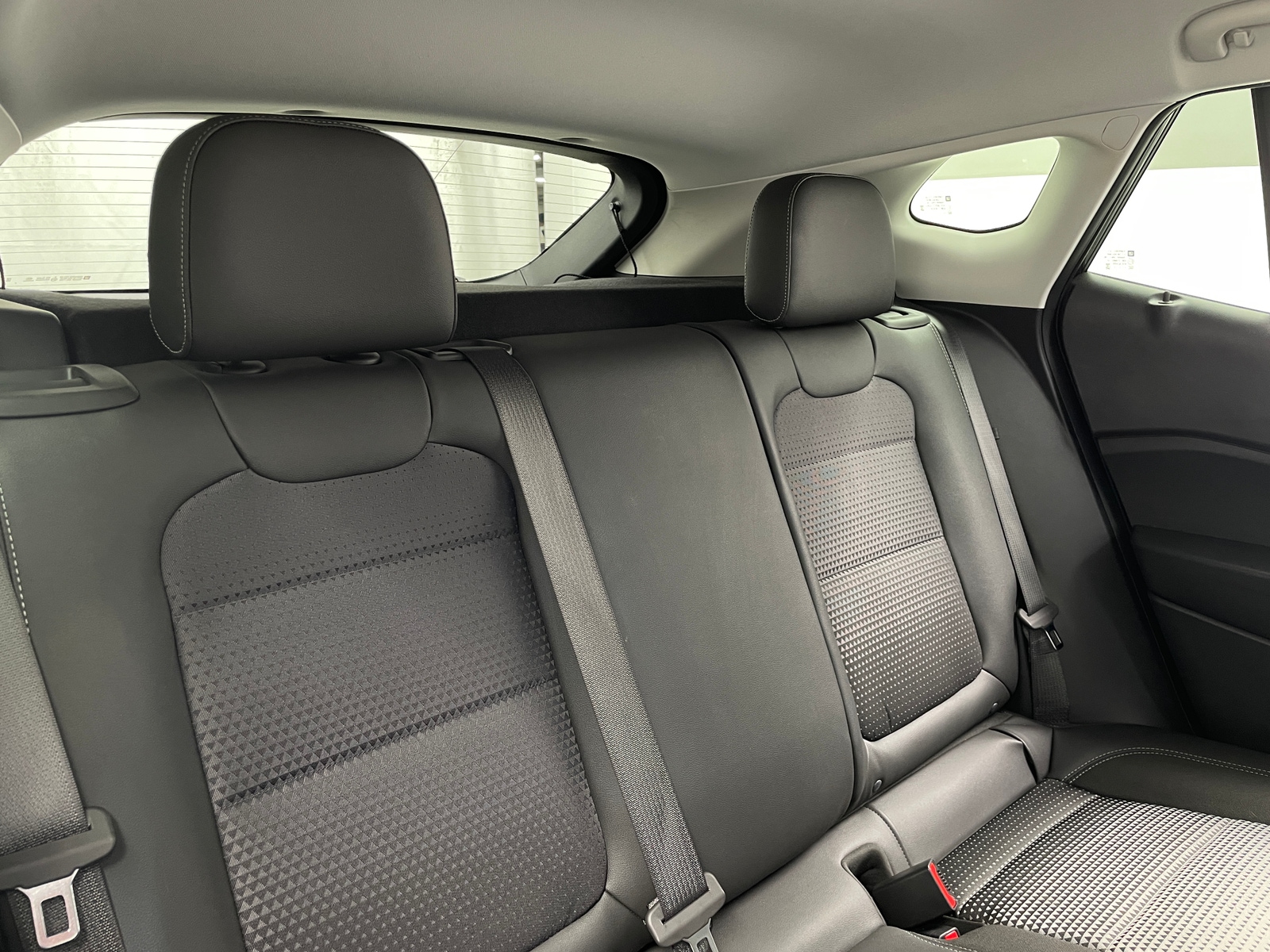 Thumbnail: 2025 Chevrolet Trax - 6