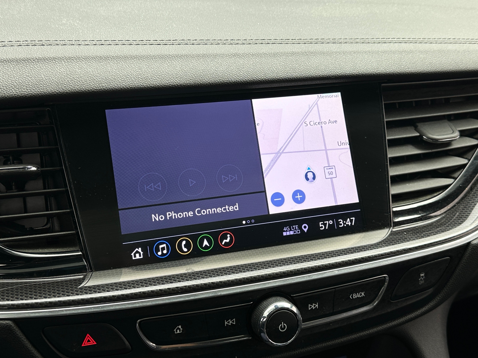 Thumbnail: 2019 Buick Regal - 3