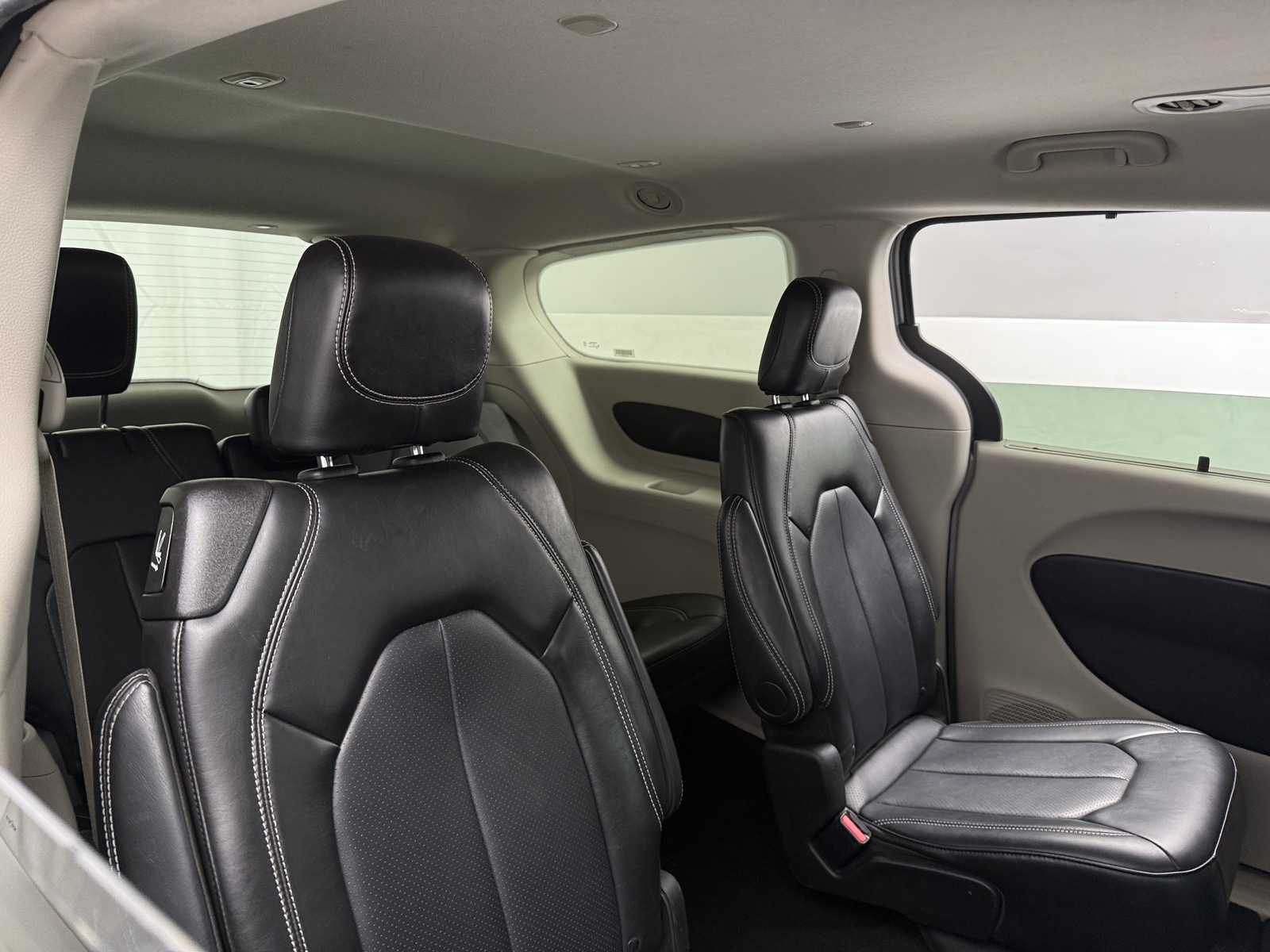 Thumbnail: 2024 Chrysler Pacifica - 5