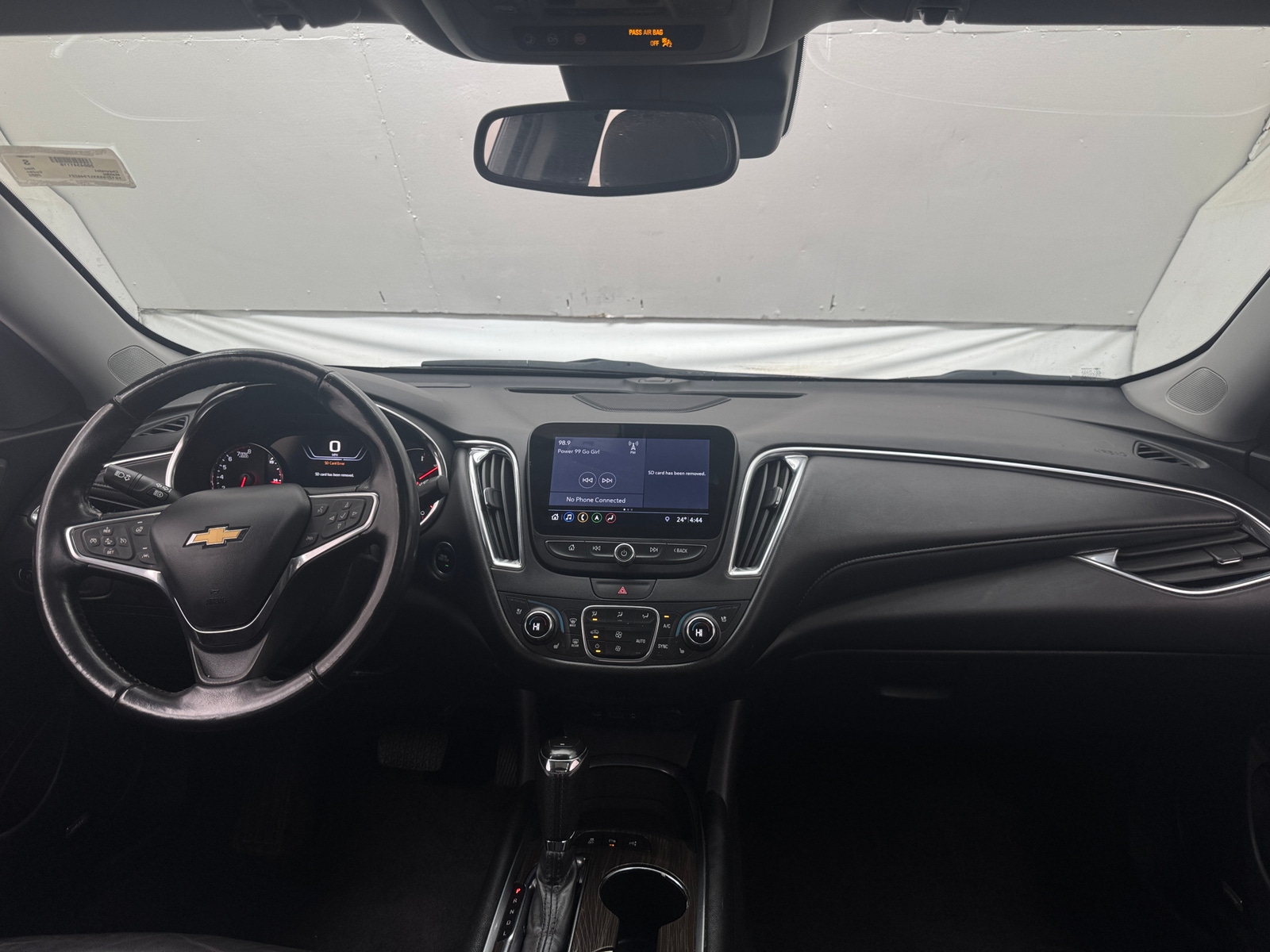 Thumbnail: 2020 Chevrolet Malibu - 2