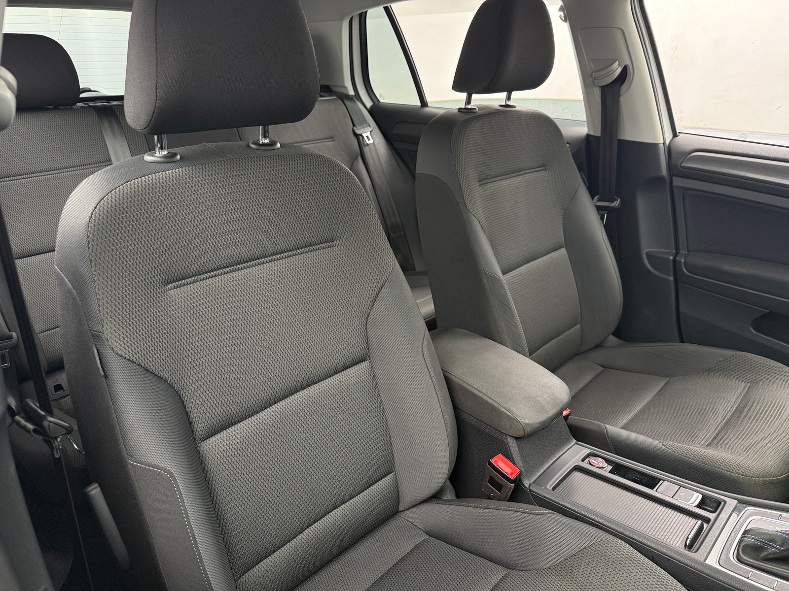 Thumbnail: 2019 Volkswagen e-Golf - 2