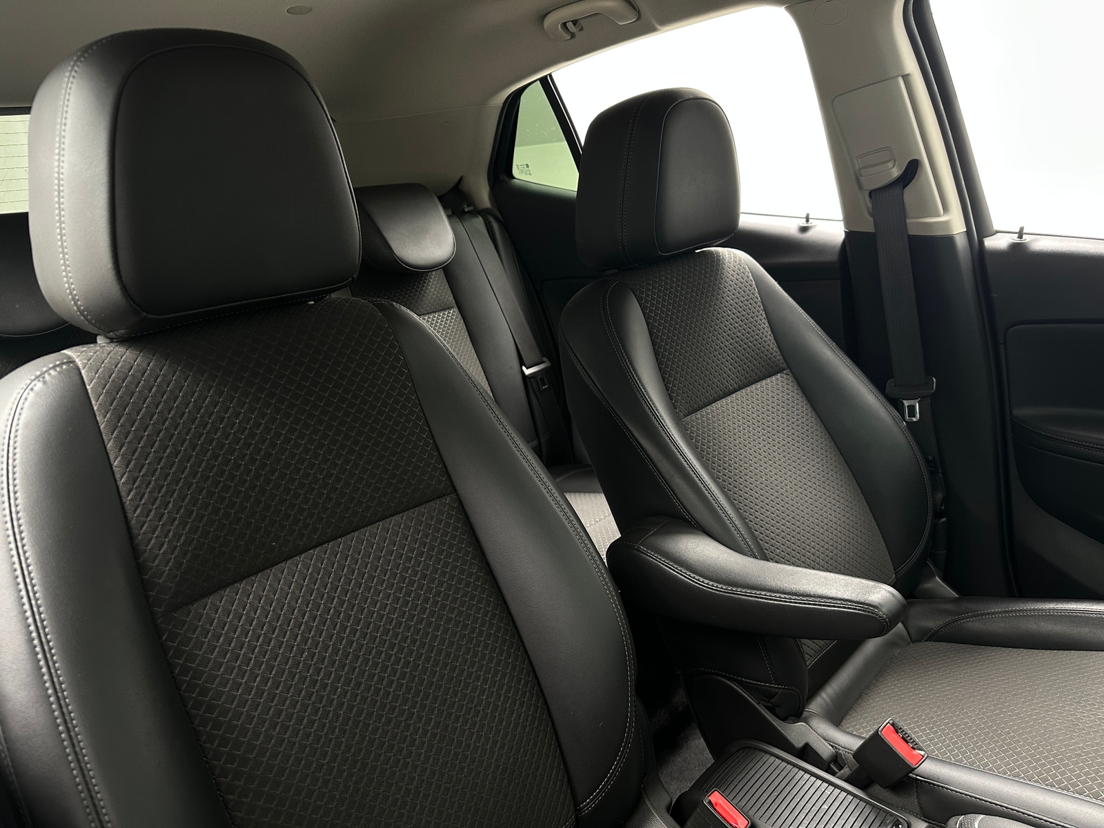 Thumbnail: 2019 Buick Encore - 2