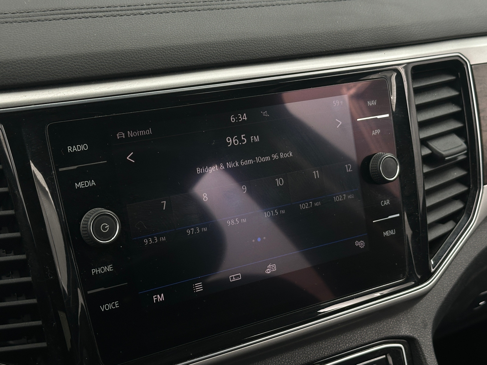 Thumbnail: 2018 Volkswagen Atlas - 3