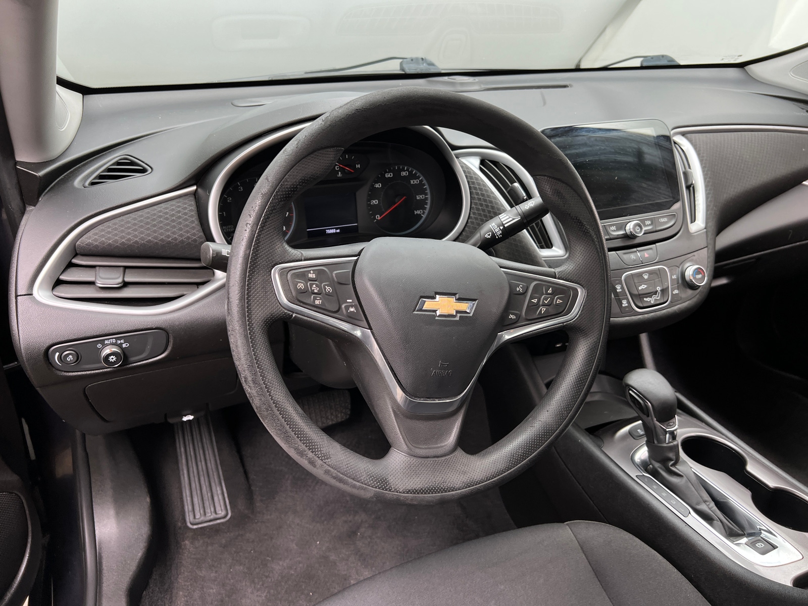 Thumbnail: 2023 Chevrolet Malibu - 5