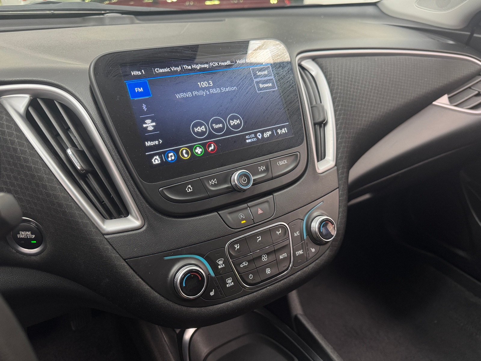 Thumbnail: 2024 Chevrolet Malibu - 4