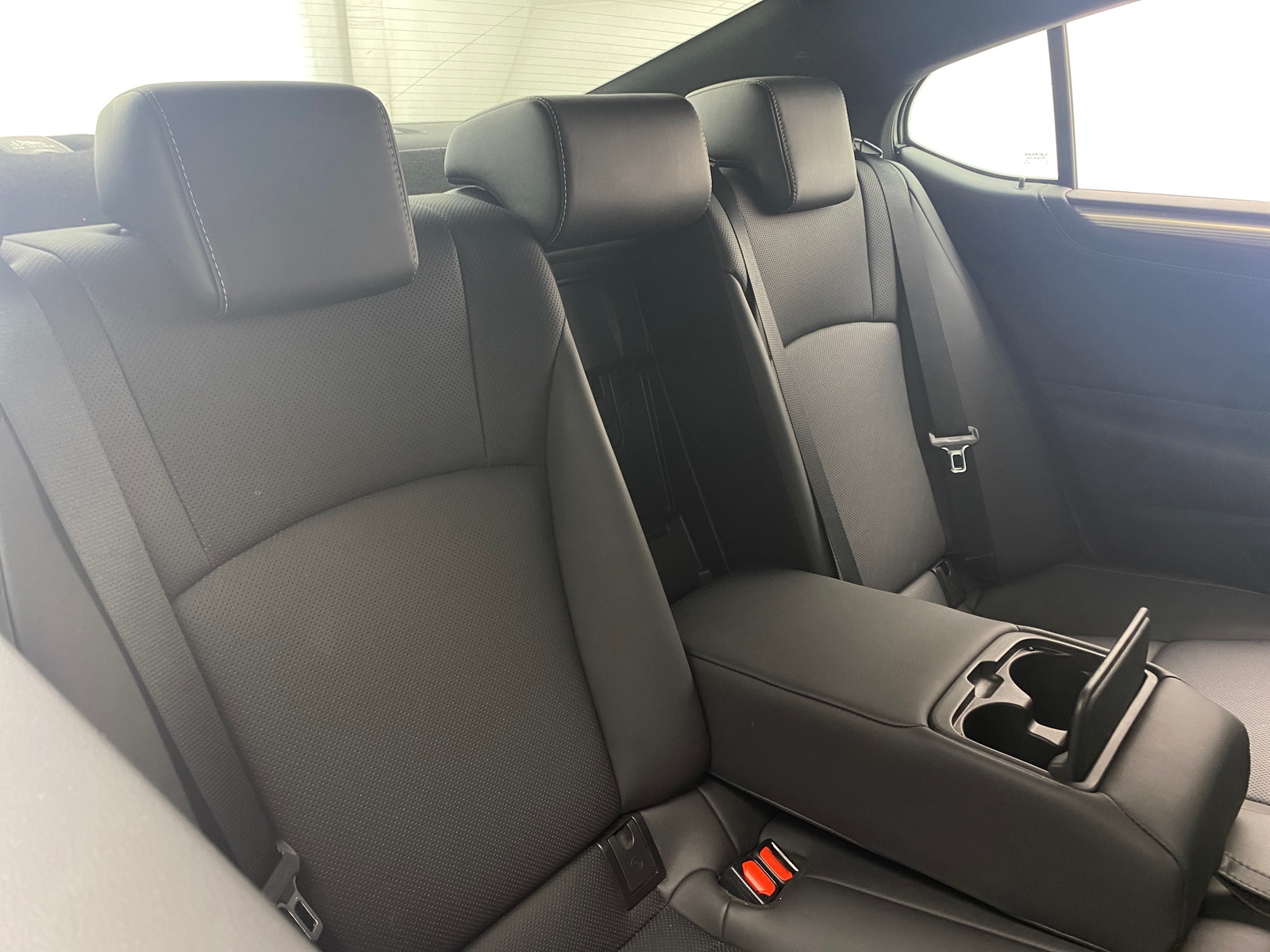 Thumbnail: 2022 Lexus ES - 5