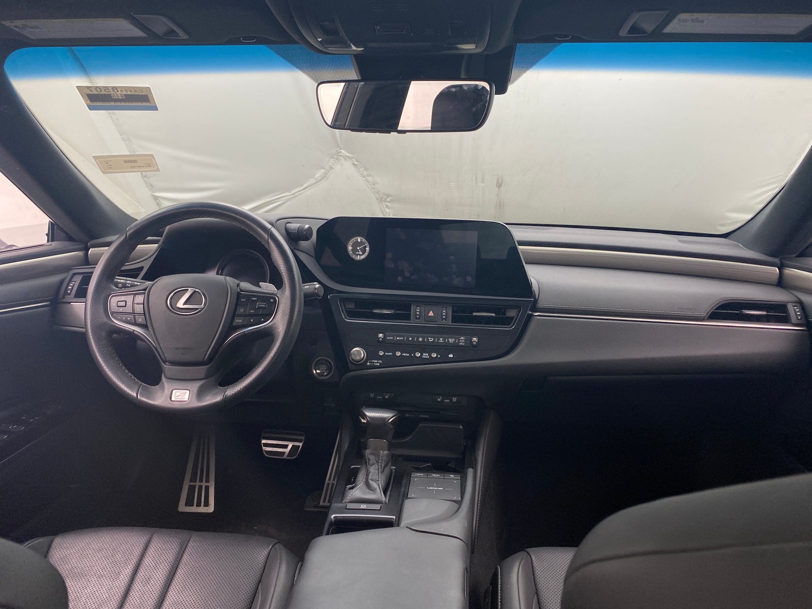 Thumbnail: 2022 Lexus ES - 2