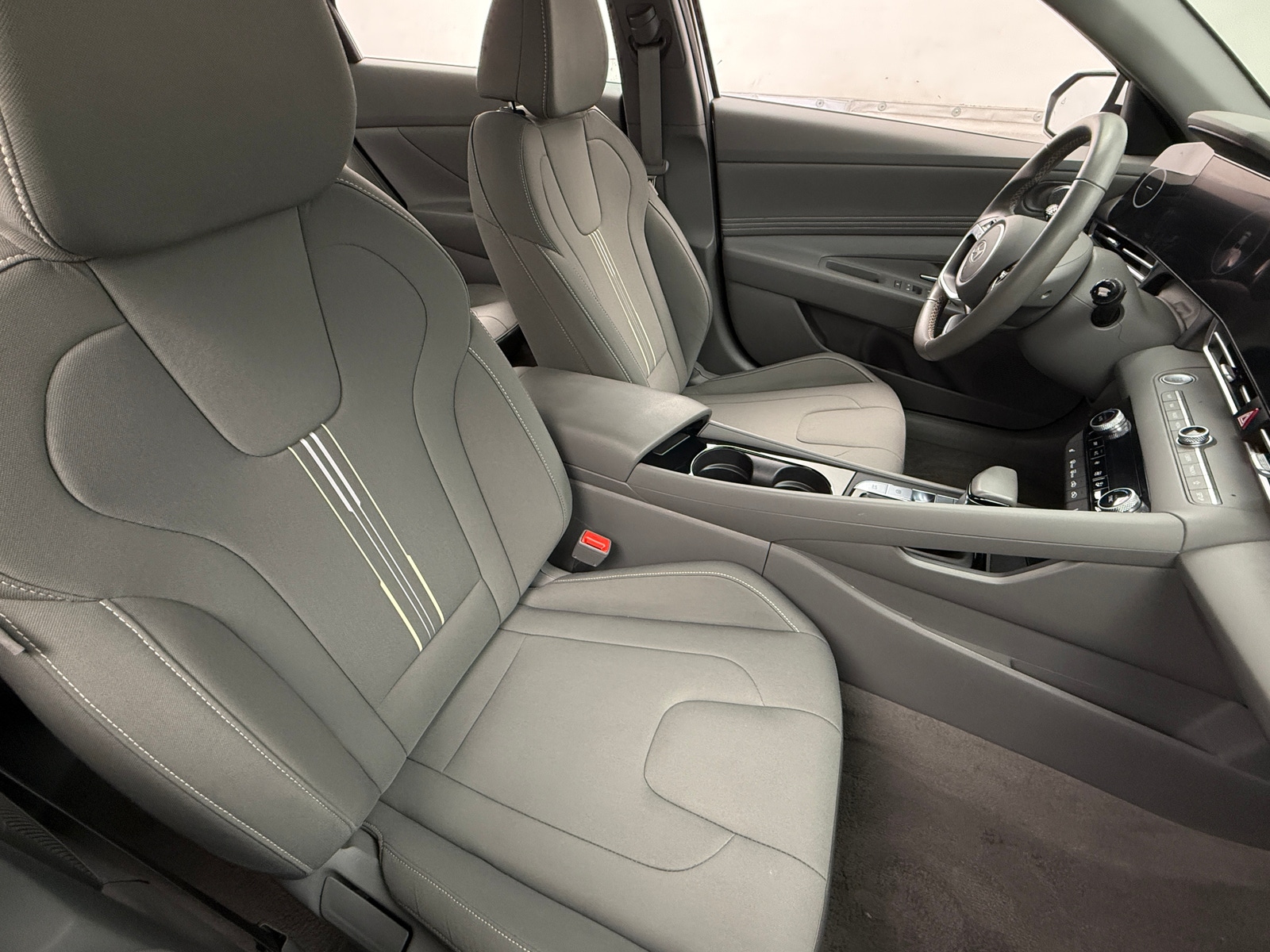 Thumbnail: 2025 Hyundai Elantra - 2