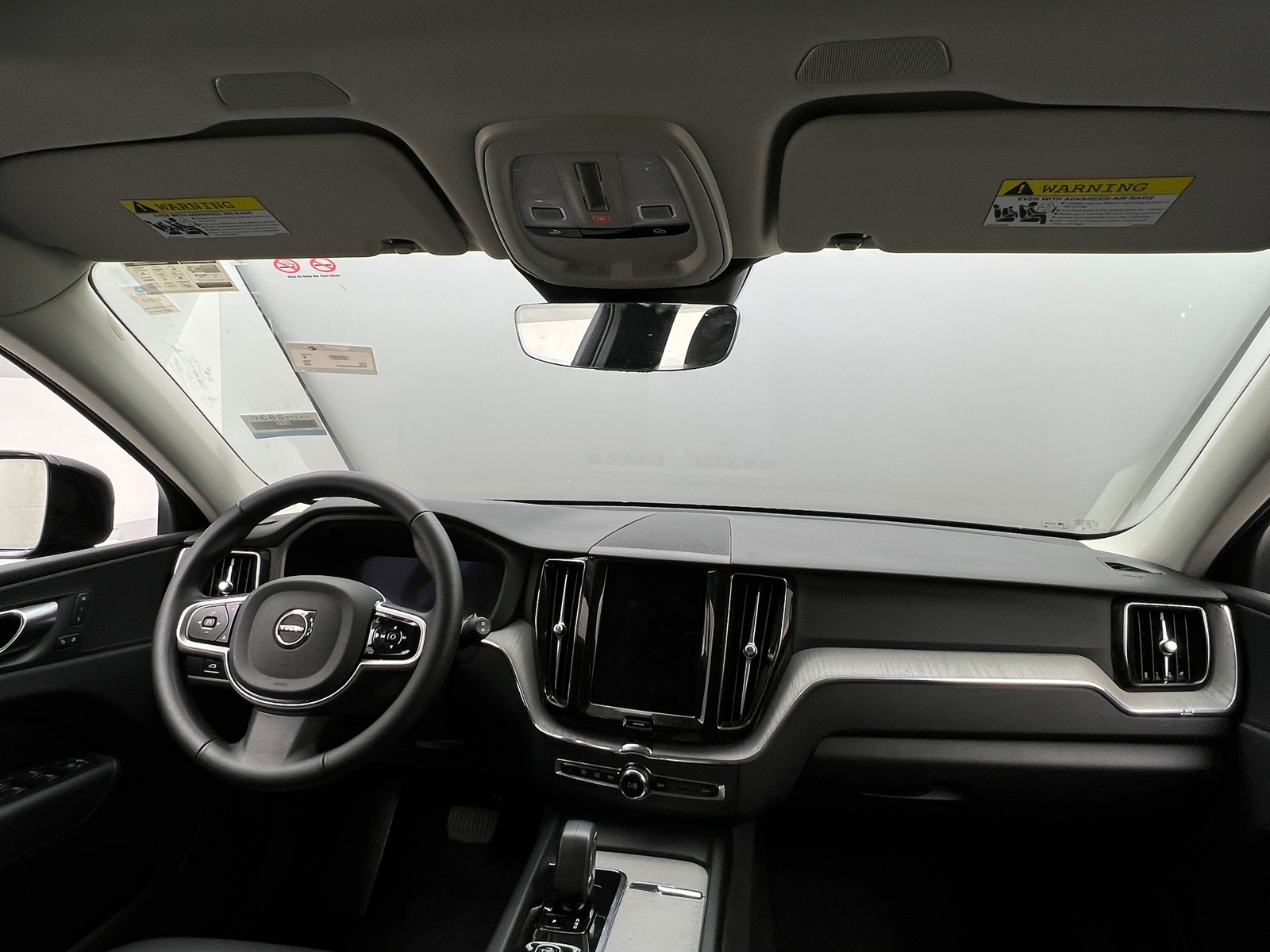 Thumbnail: 2025 Volvo XC60 - 2