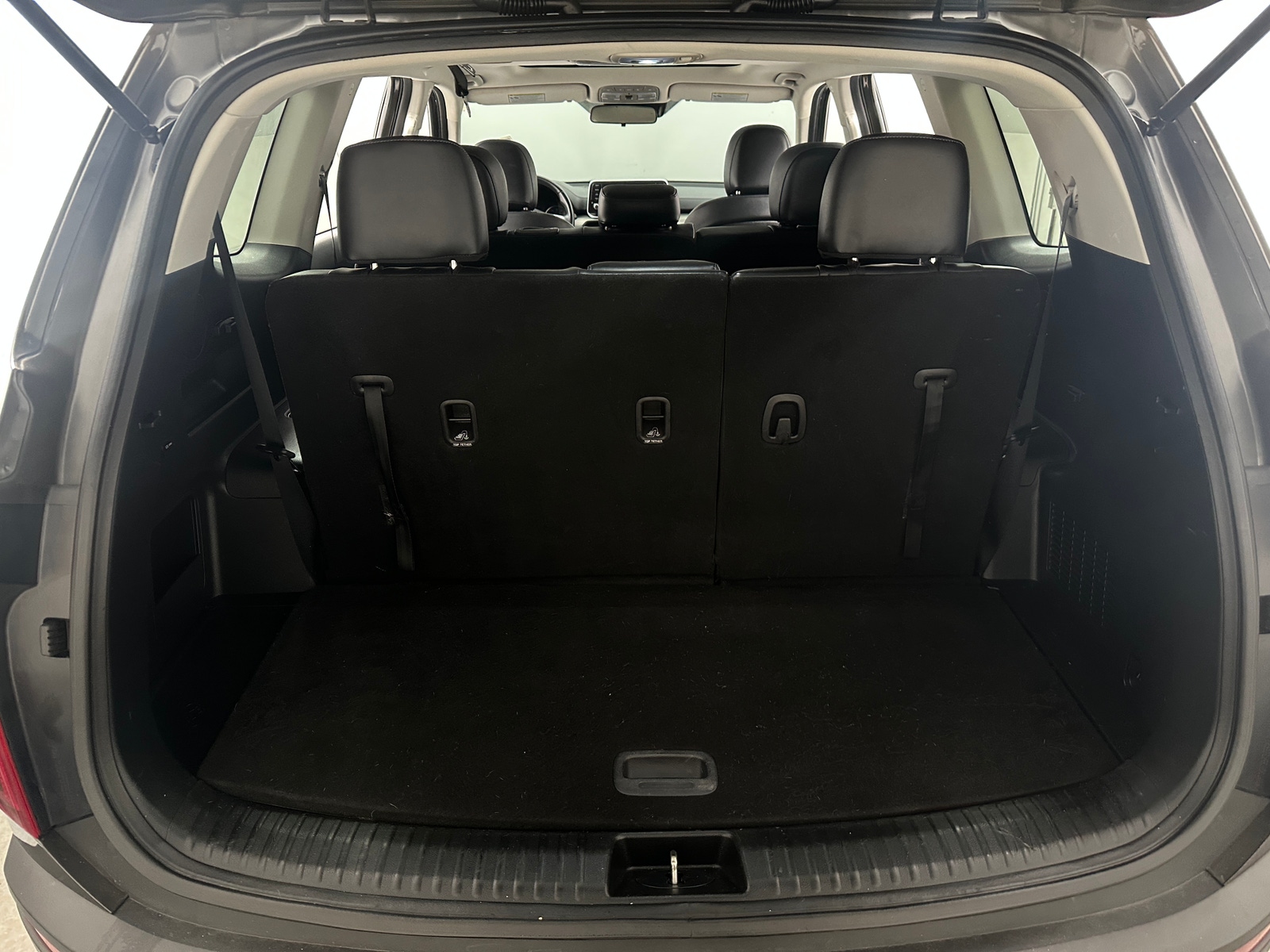 Thumbnail: 2020 Kia Telluride - 6