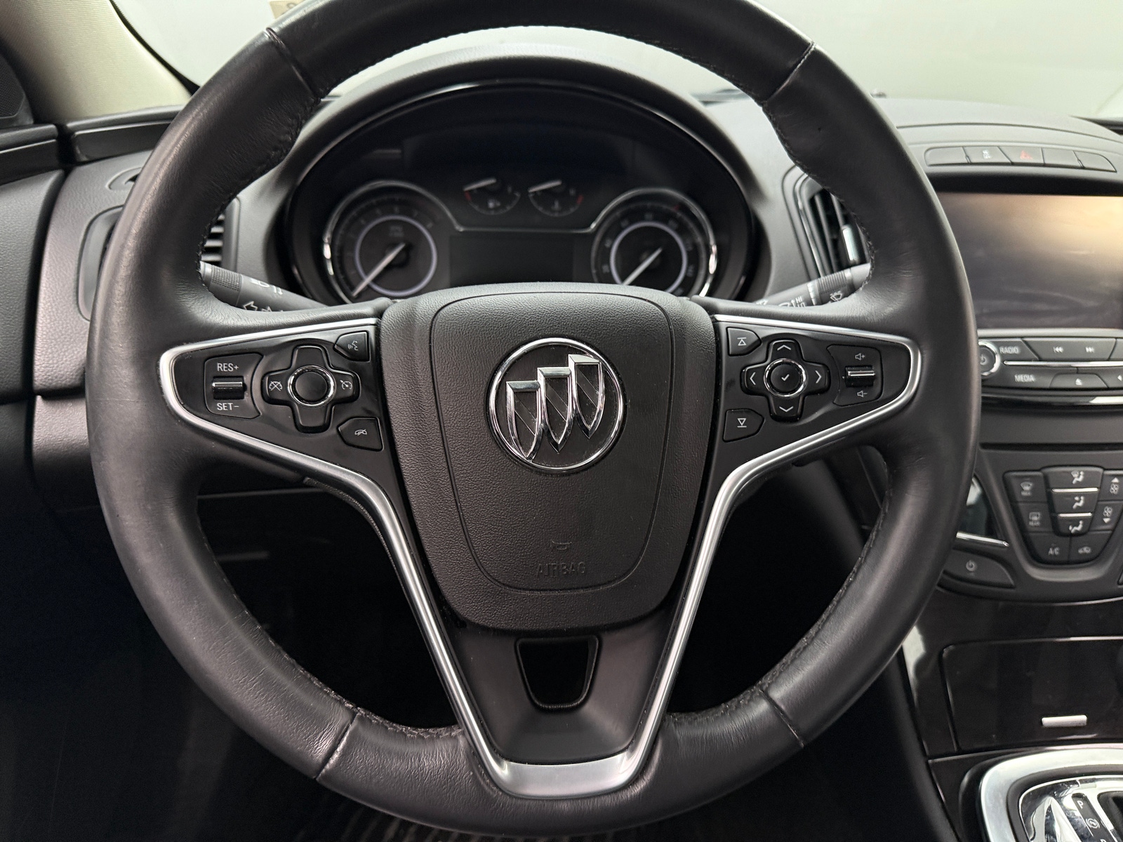 Thumbnail: 2017 Buick Regal - 4