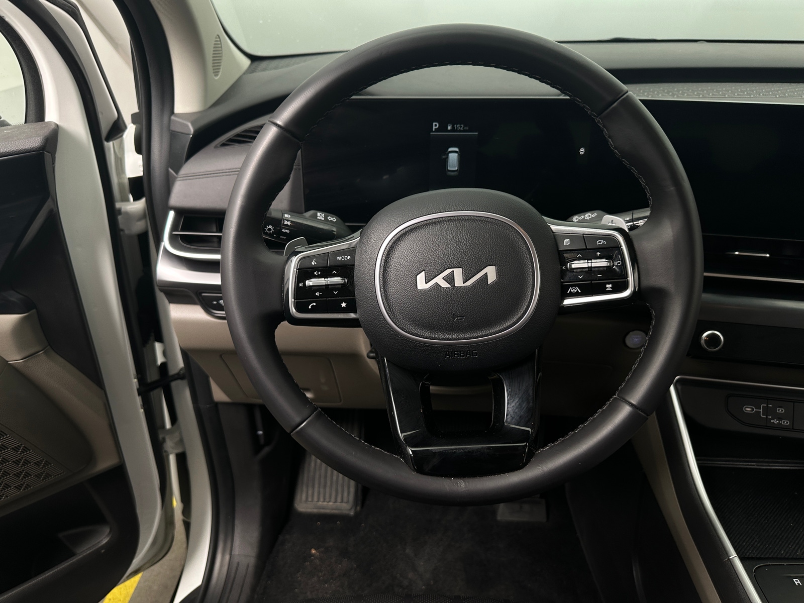 Thumbnail: 2025 Kia Carnival - 4