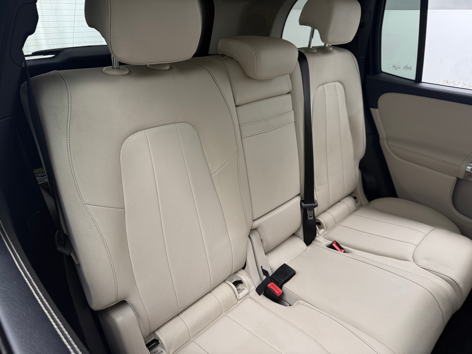 Thumbnail: 2022 Mercedes-Benz GLB - 5