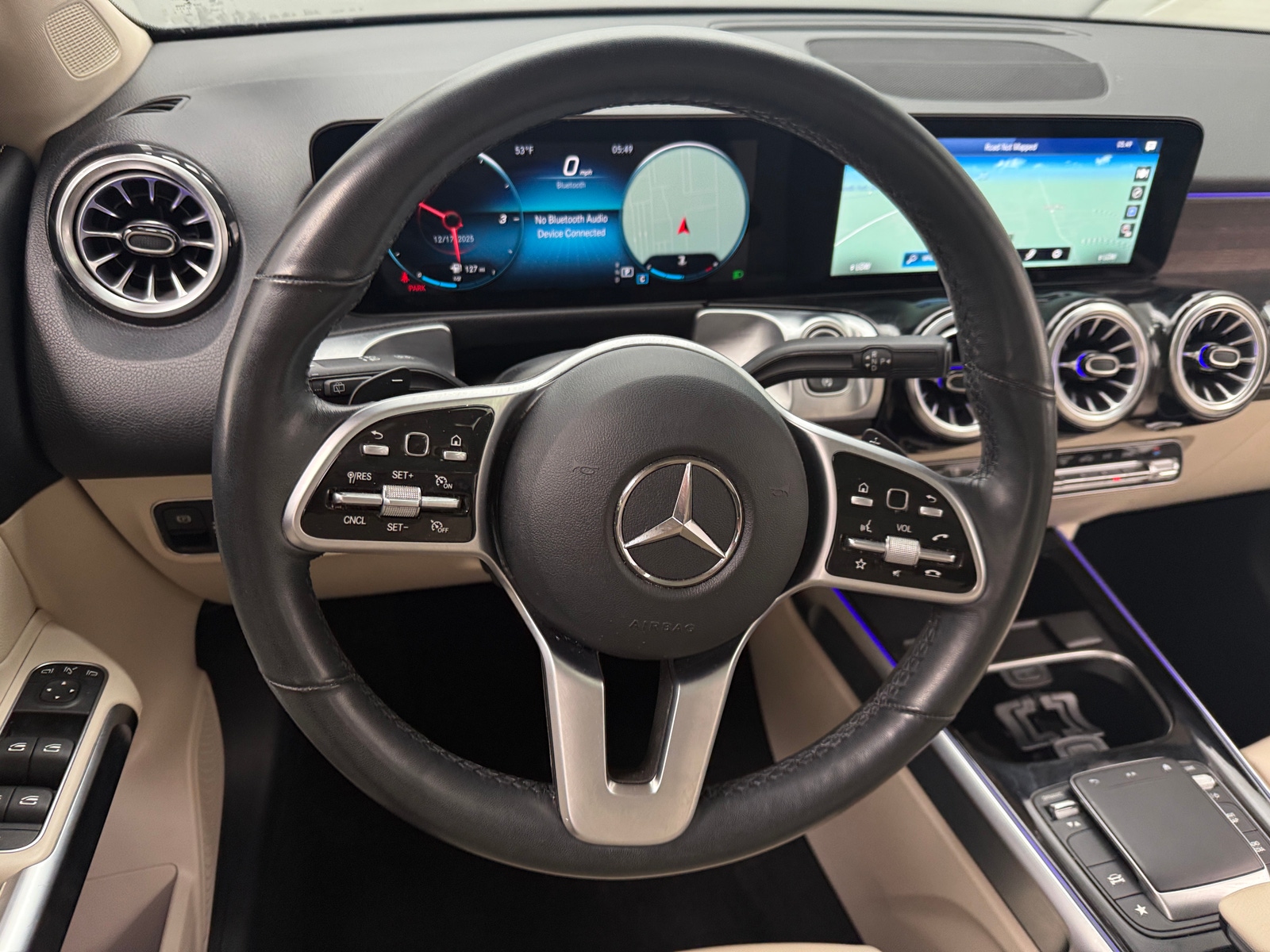 Thumbnail: 2022 Mercedes-Benz GLB - 4