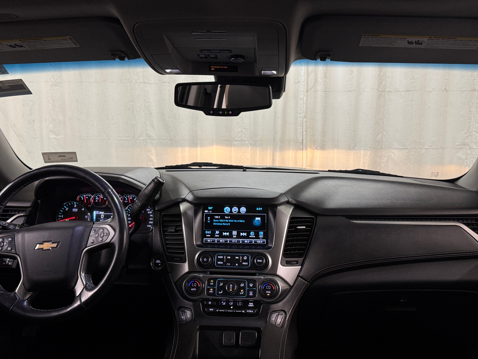 Thumbnail: 2019 Chevrolet Tahoe - 3