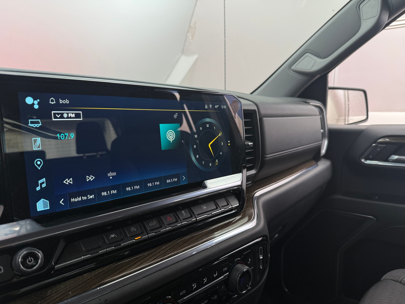 Thumbnail: 2024 Chevrolet Silverado 1500 - 4