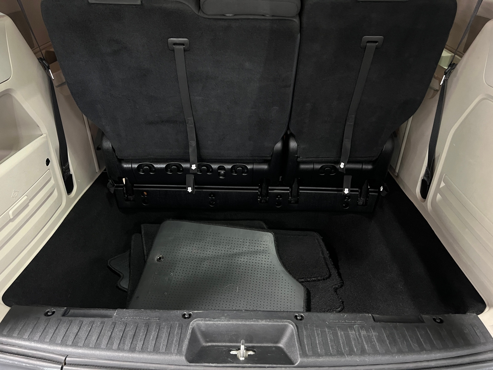 Thumbnail: 2018 Dodge Grand Caravan - 7