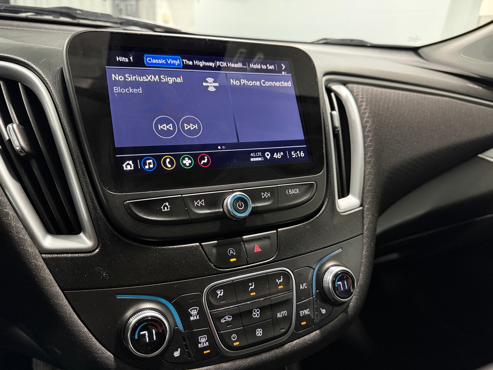 Thumbnail: 2024 Chevrolet Malibu - 4